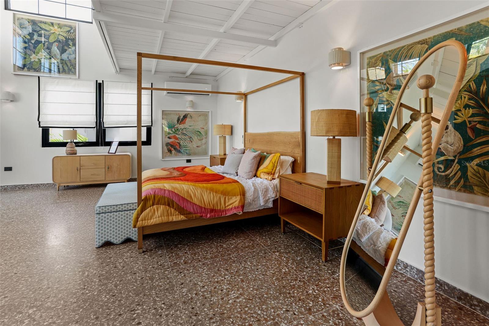 PR9118586 Property Photo