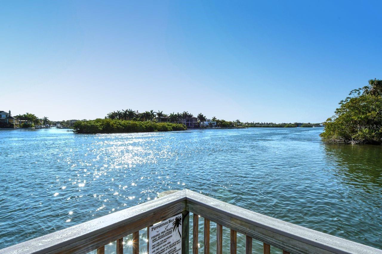 1125 W PEPPERTREE DR #302, SARASOTA, FL, 34242