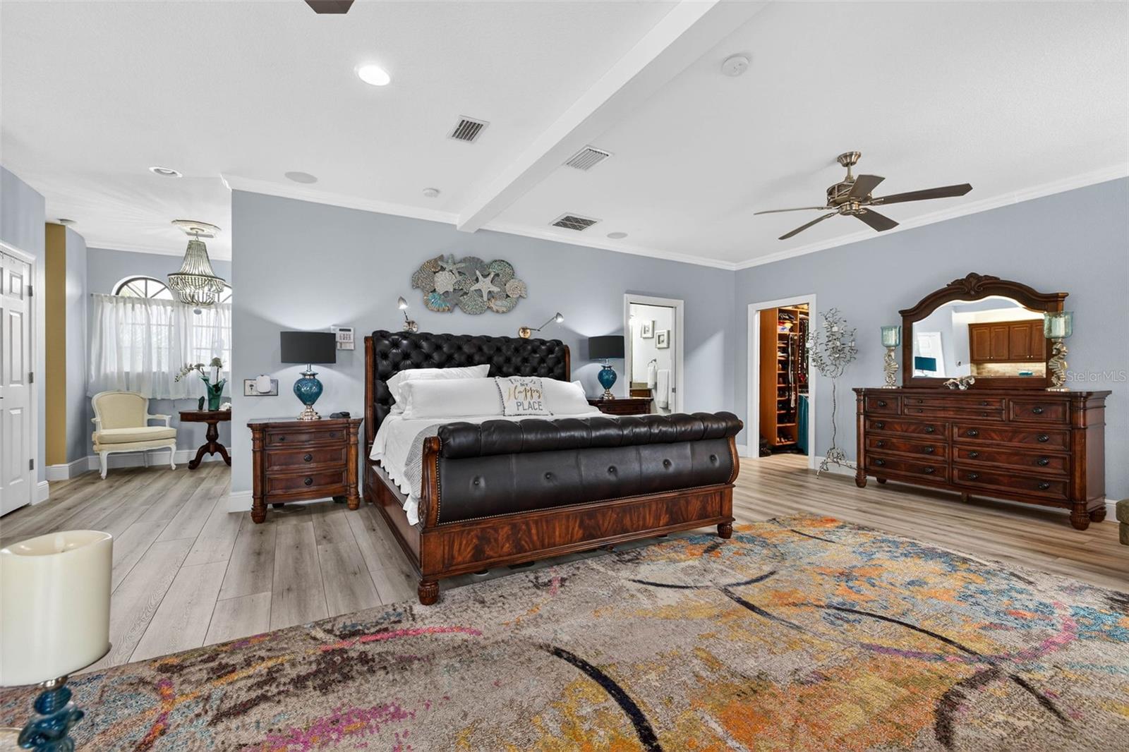 TB8465602 Property Photo