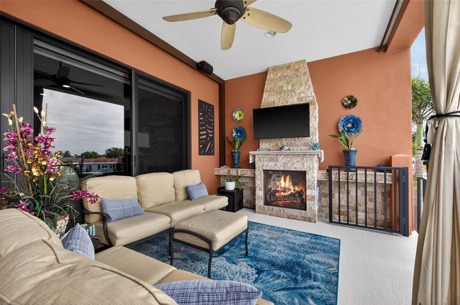 TB8465602 Property Photo