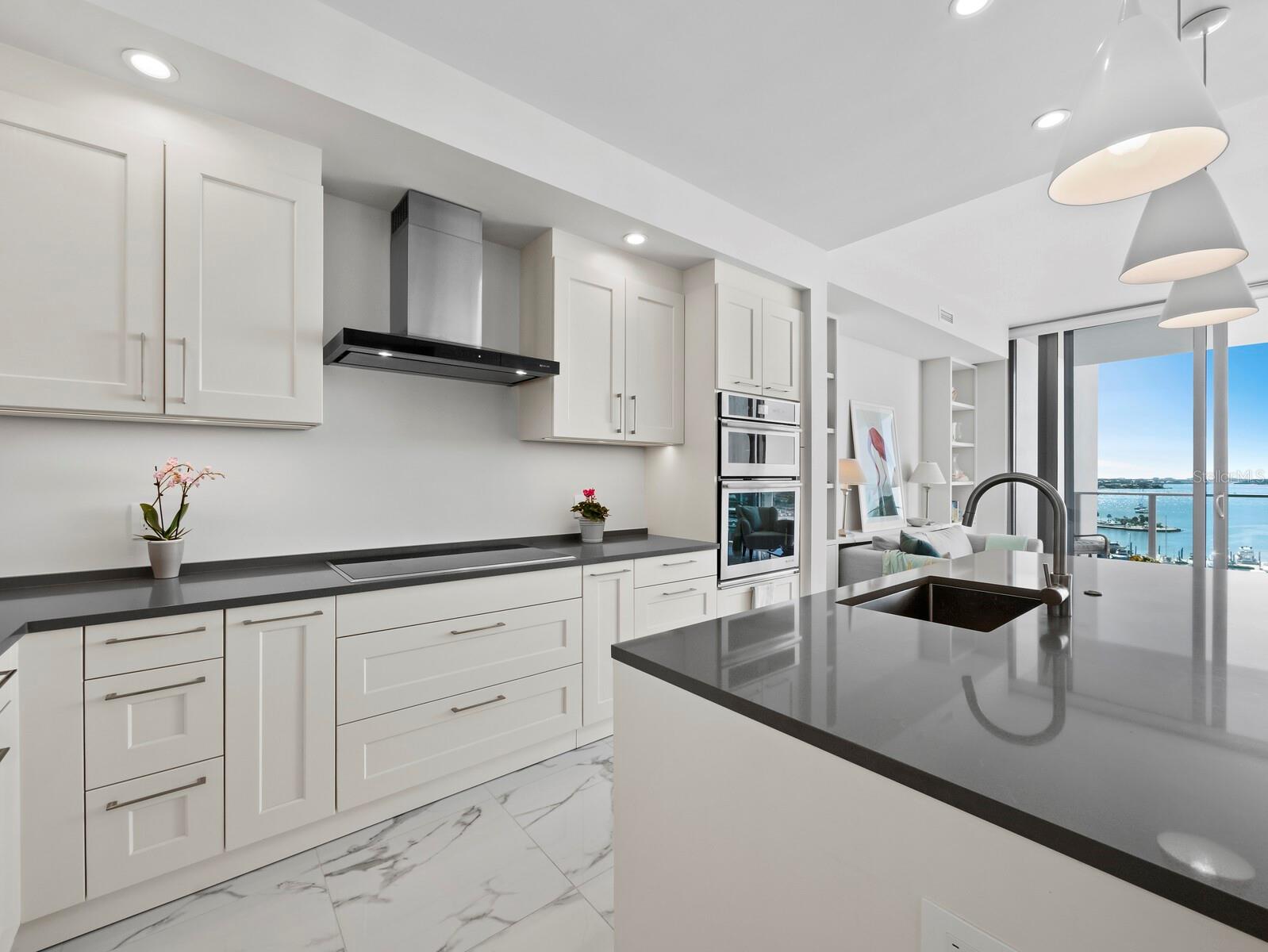 1155 N GULFSTREAM AVE #906, SARASOTA, FL, 34236