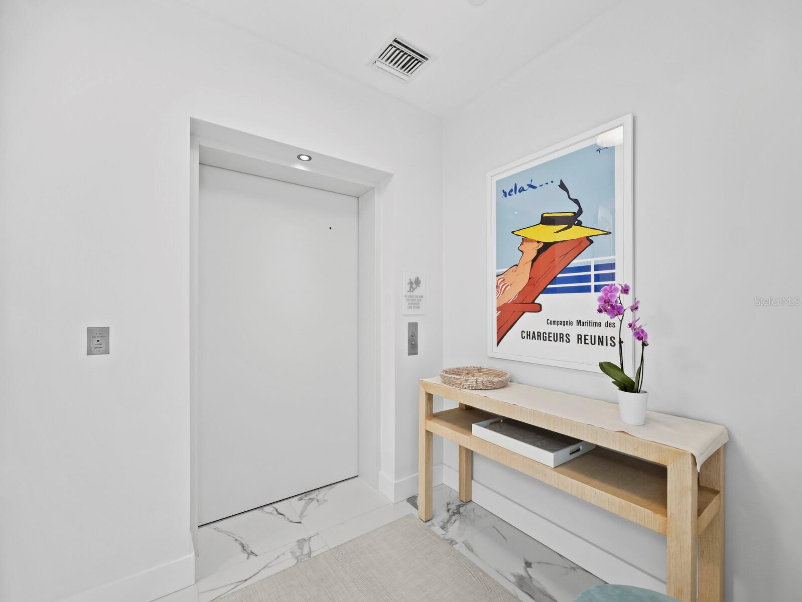 1155 N GULFSTREAM AVE #906, SARASOTA, FL, 34236