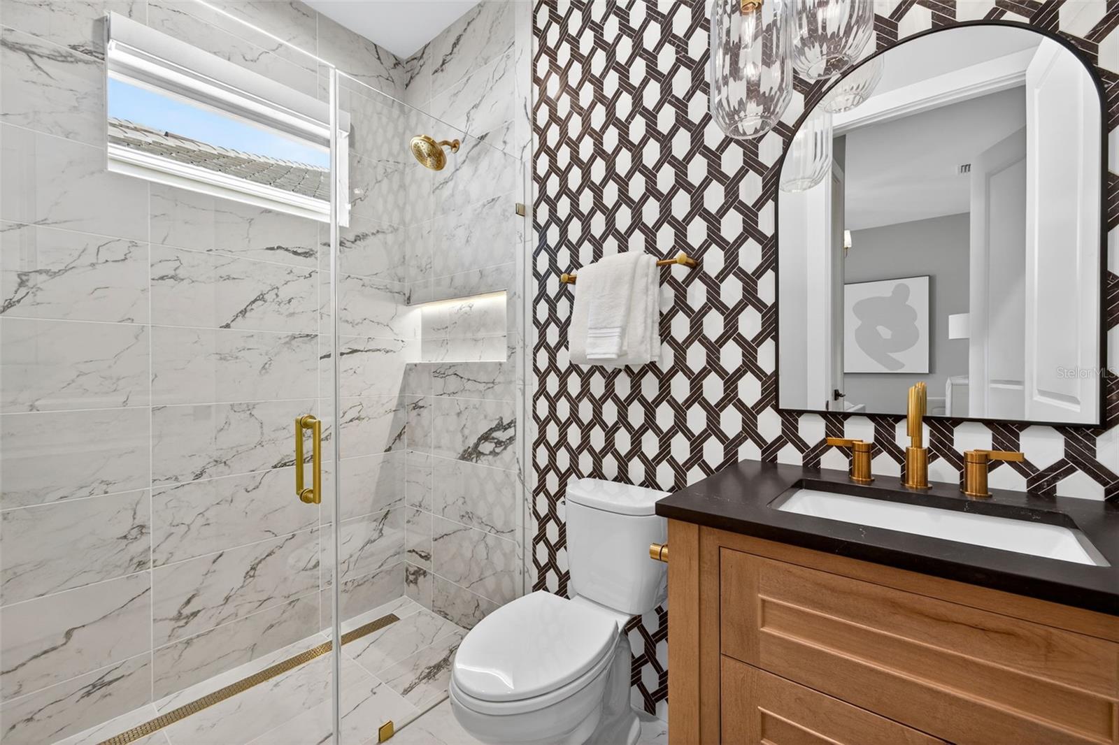 A4678738 Property Photo