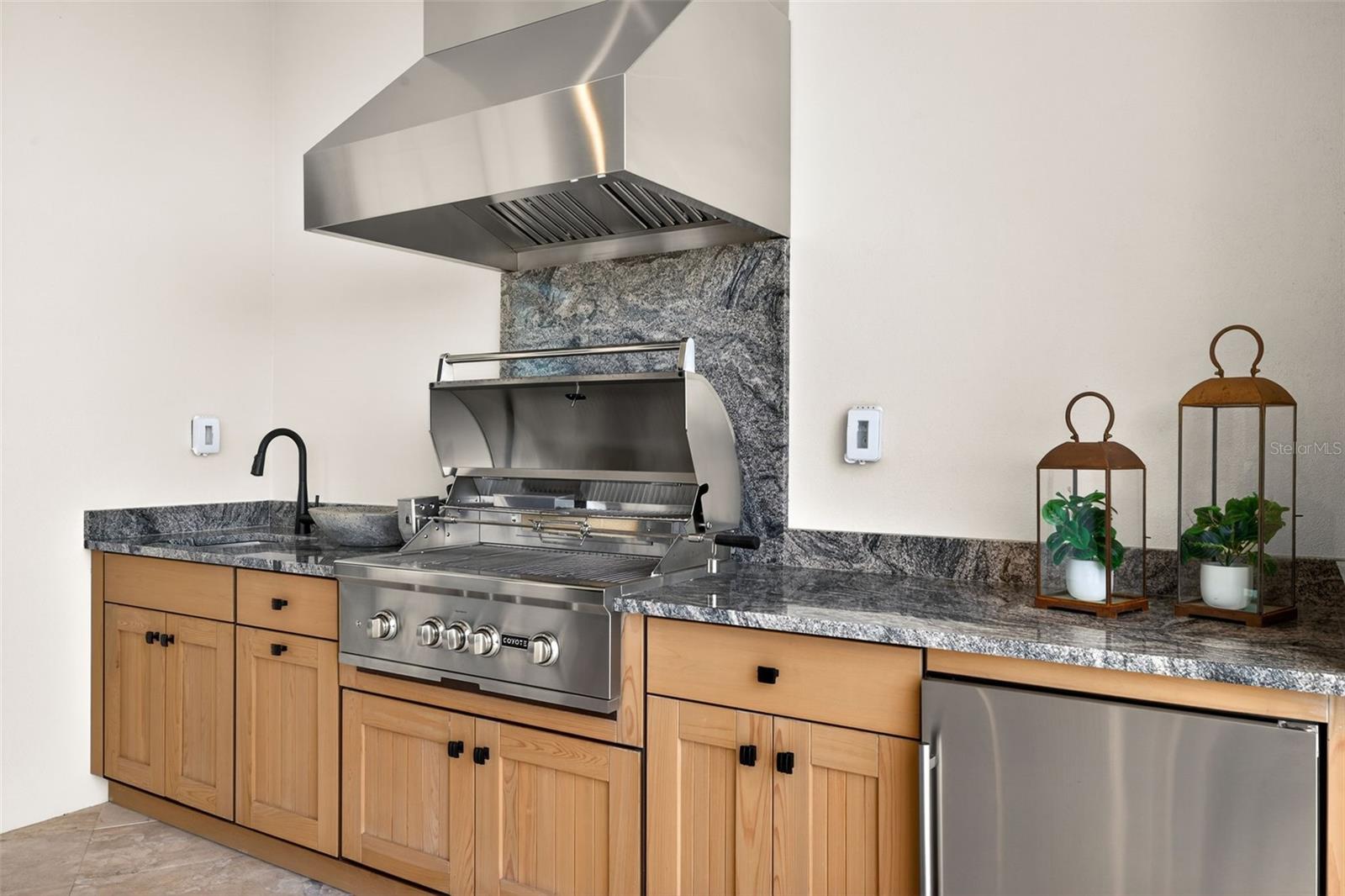 A4678738 Property Photo