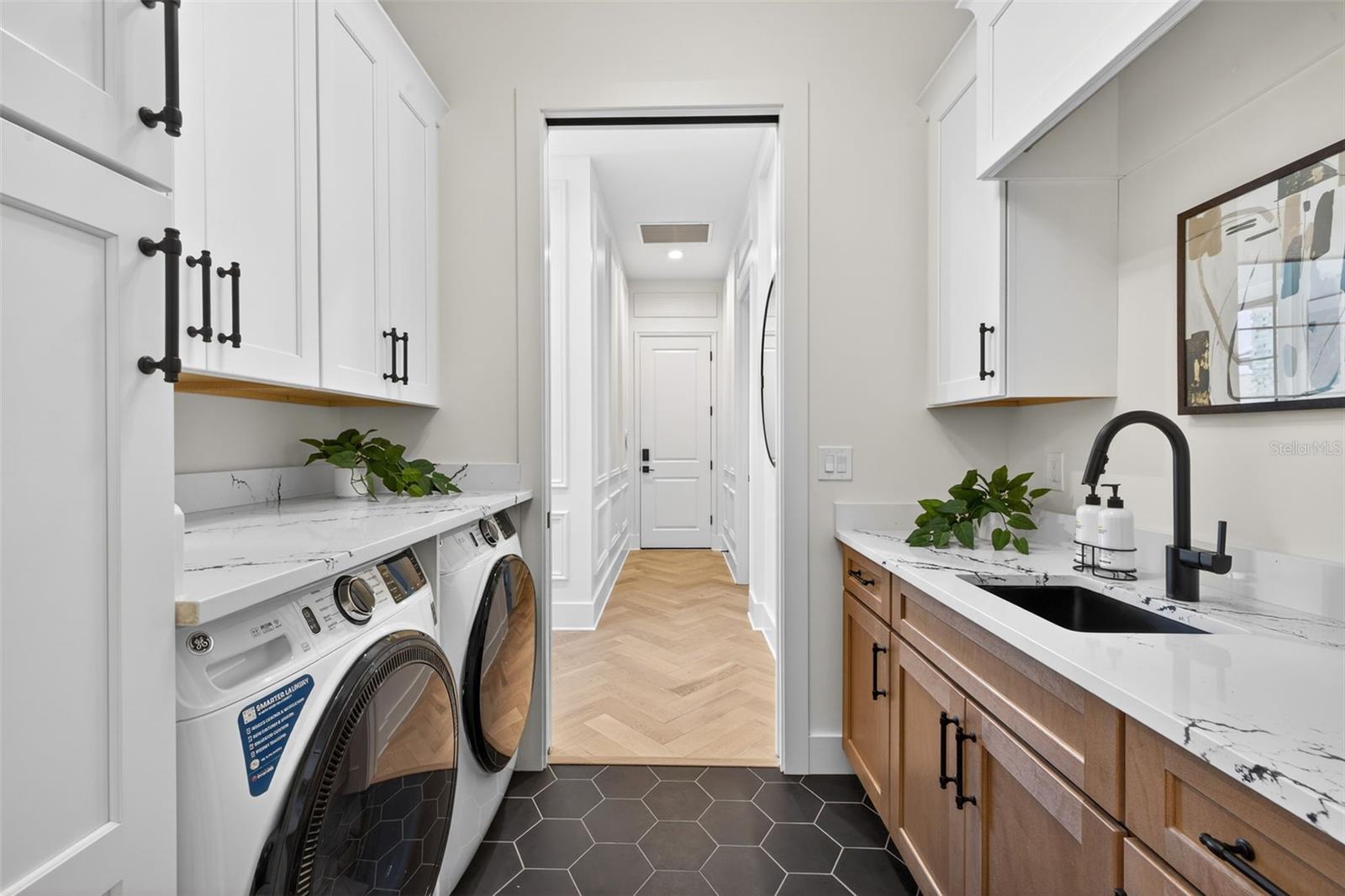 A4678738 Property Photo