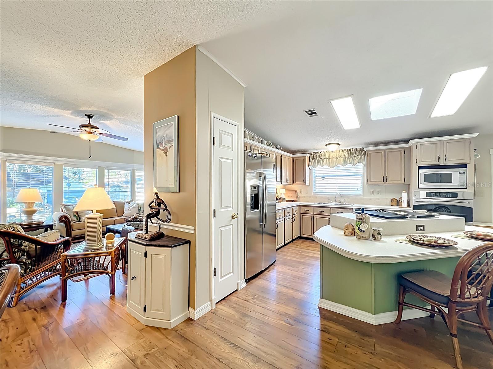 5034 EL DESTINO DR, LEESBURG, FL, 34748