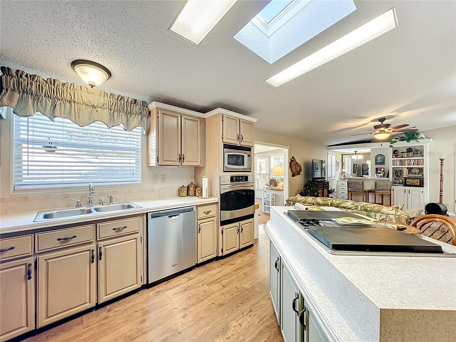 5034 EL DESTINO DR, LEESBURG, FL, 34748