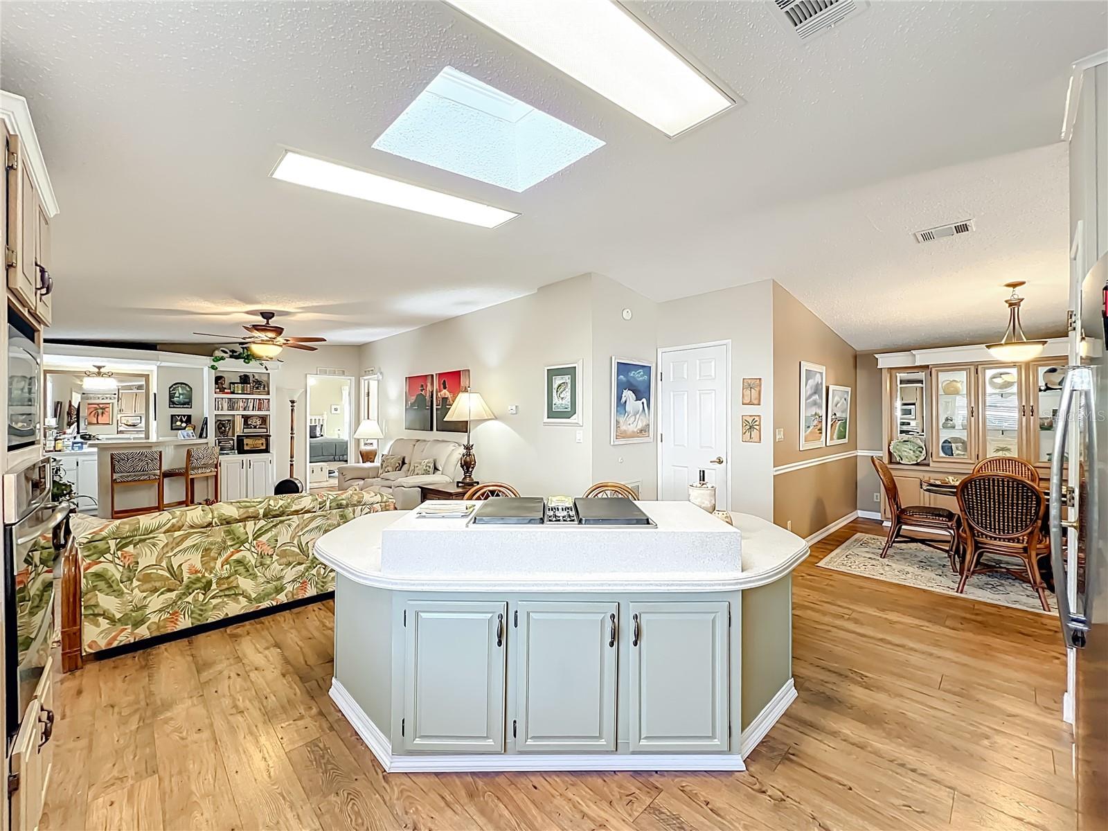 5034 EL DESTINO DR, LEESBURG, FL, 34748