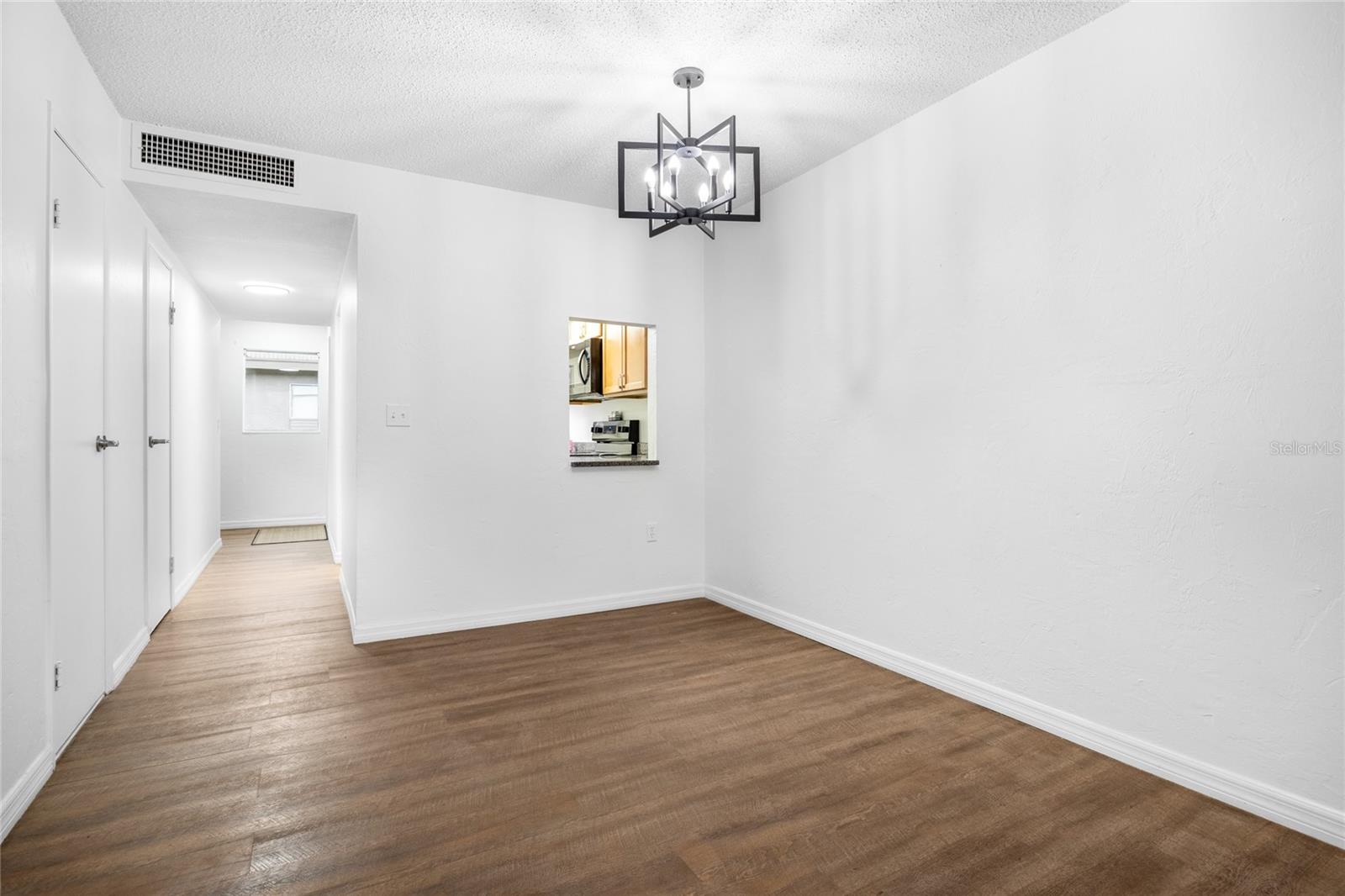 TB8465631 Property Photo