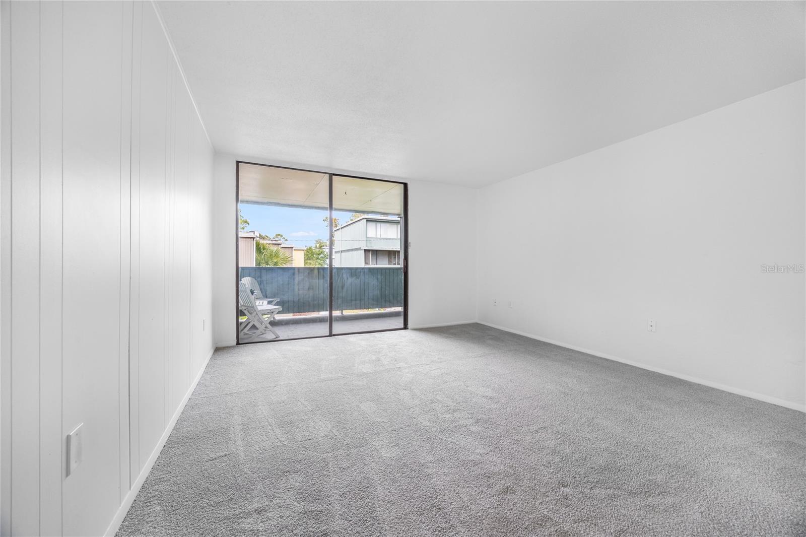 TB8465631 Property Photo