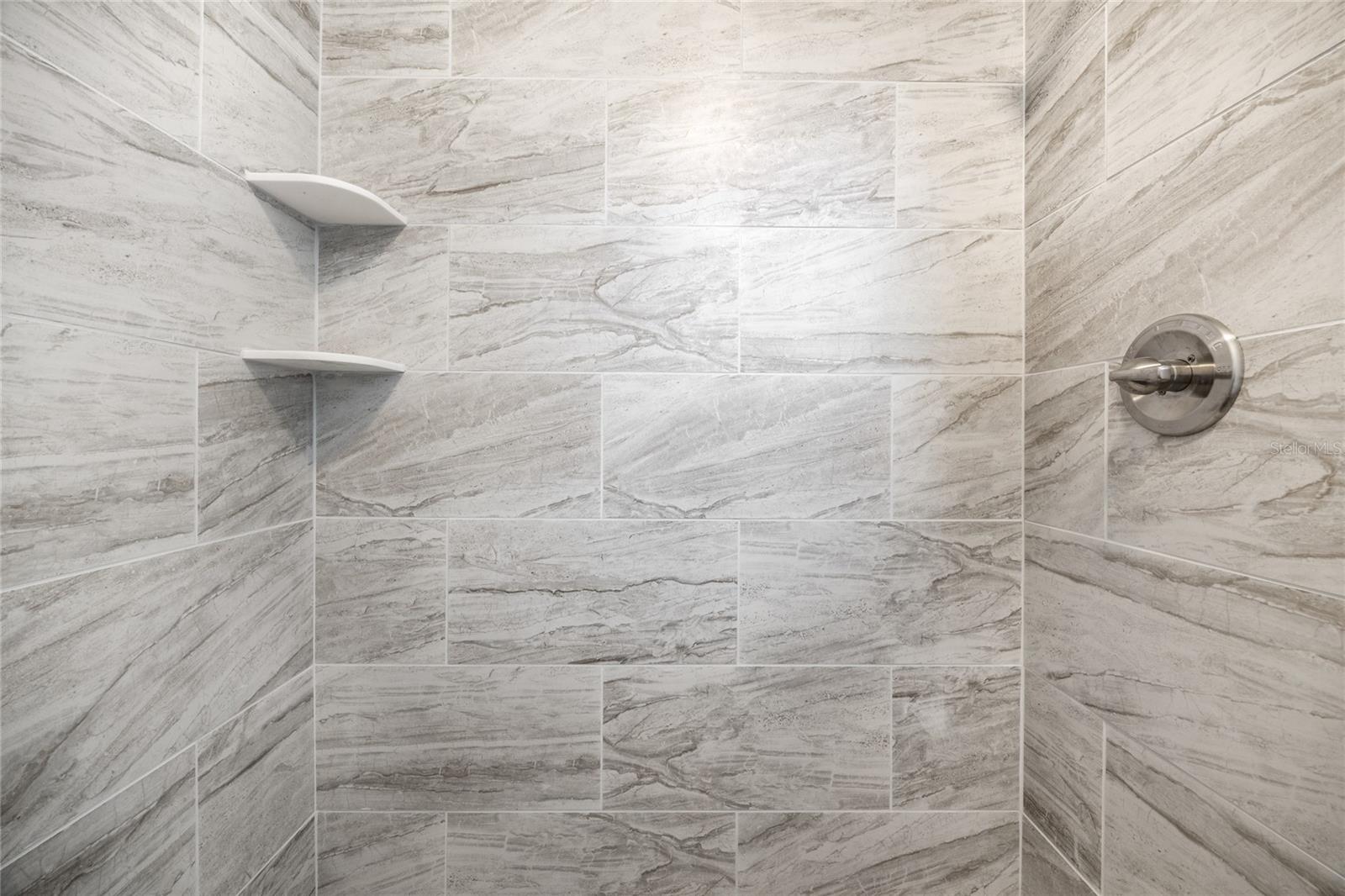 TB8465631 Property Photo