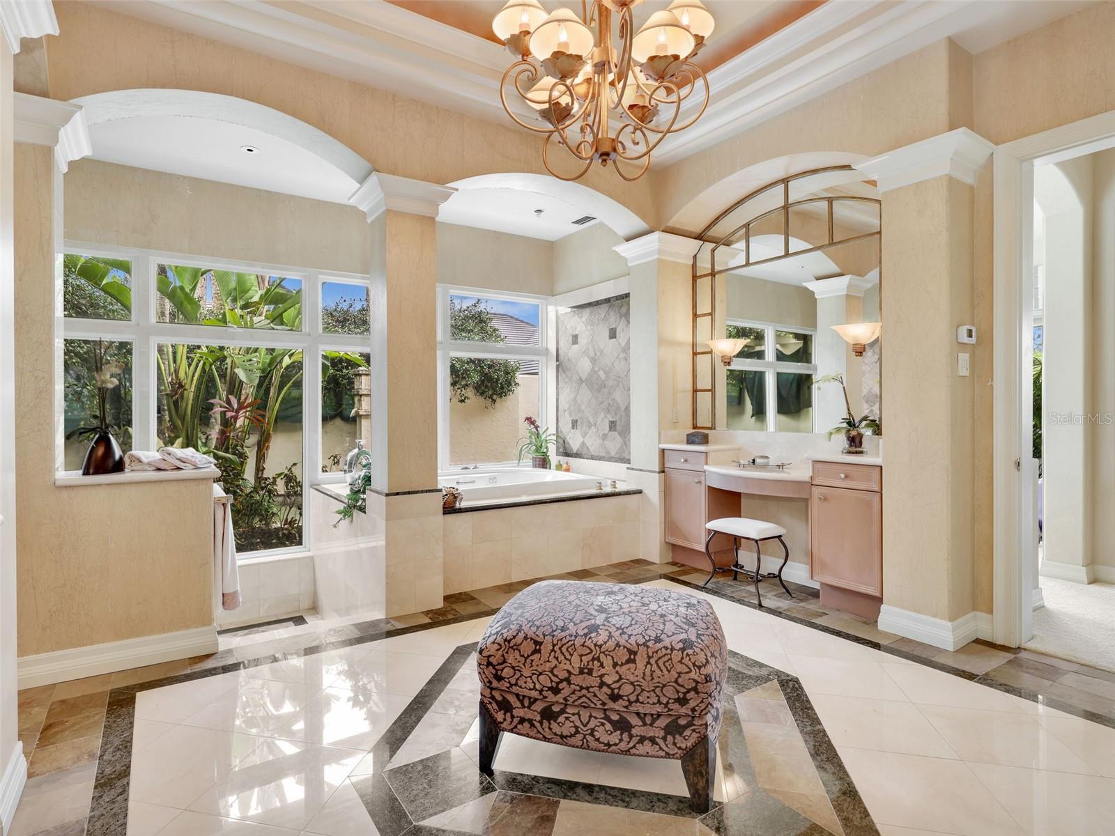 TB8465638 Property Photo