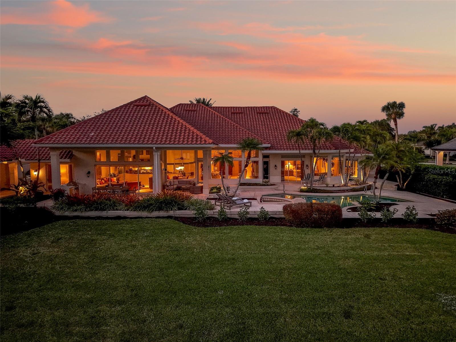 TB8465638 Property Photo