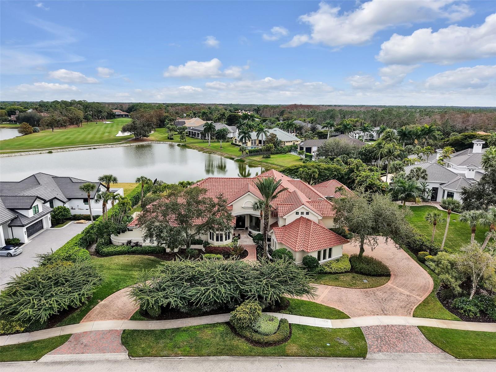 TB8465638 Property Photo