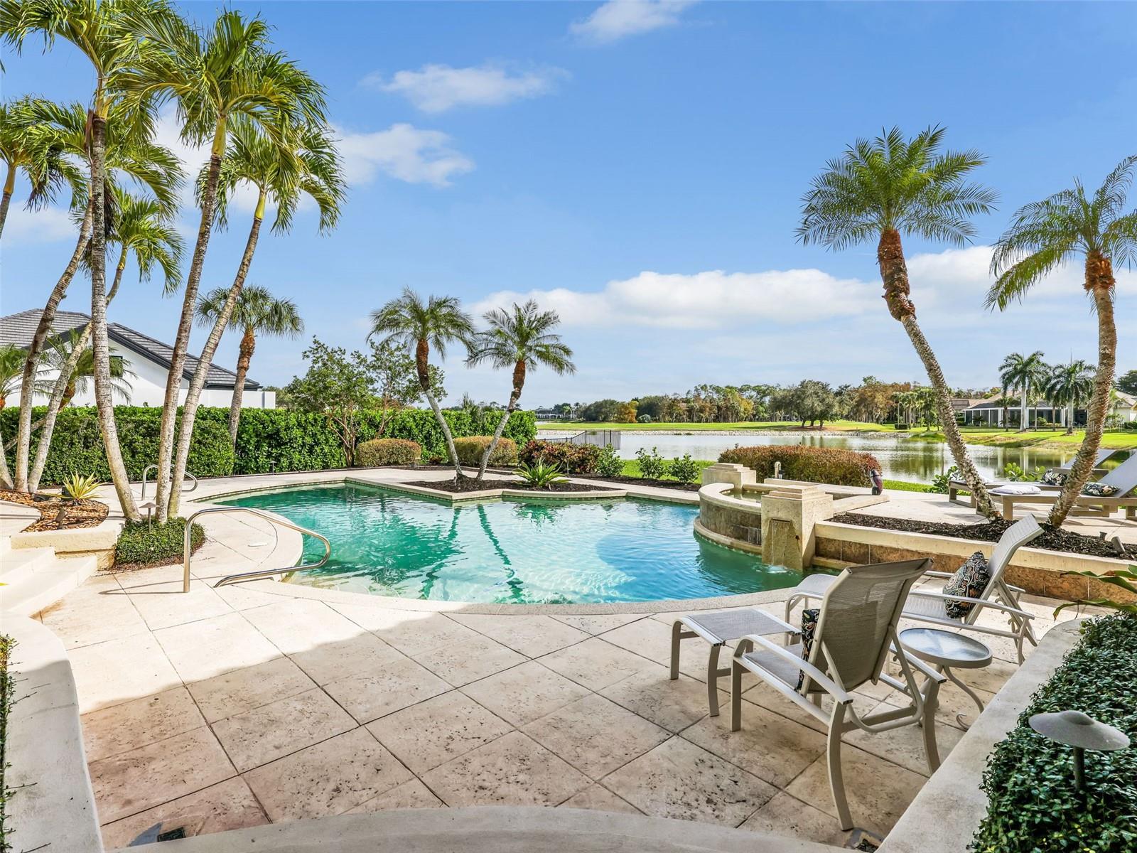 TB8465638 Property Photo