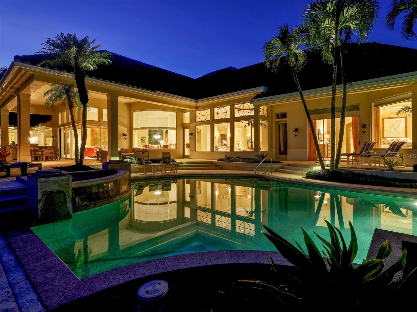 TB8465638 Property Photo