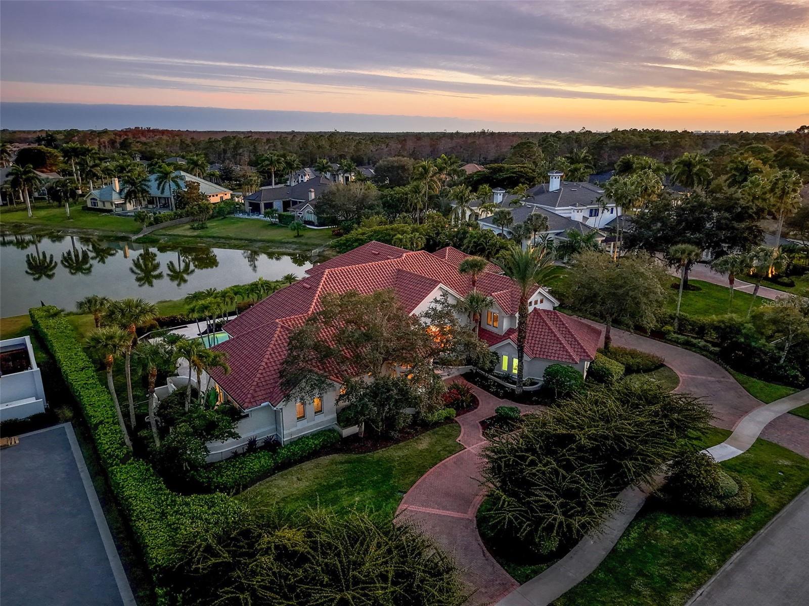 TB8465638 Property Photo