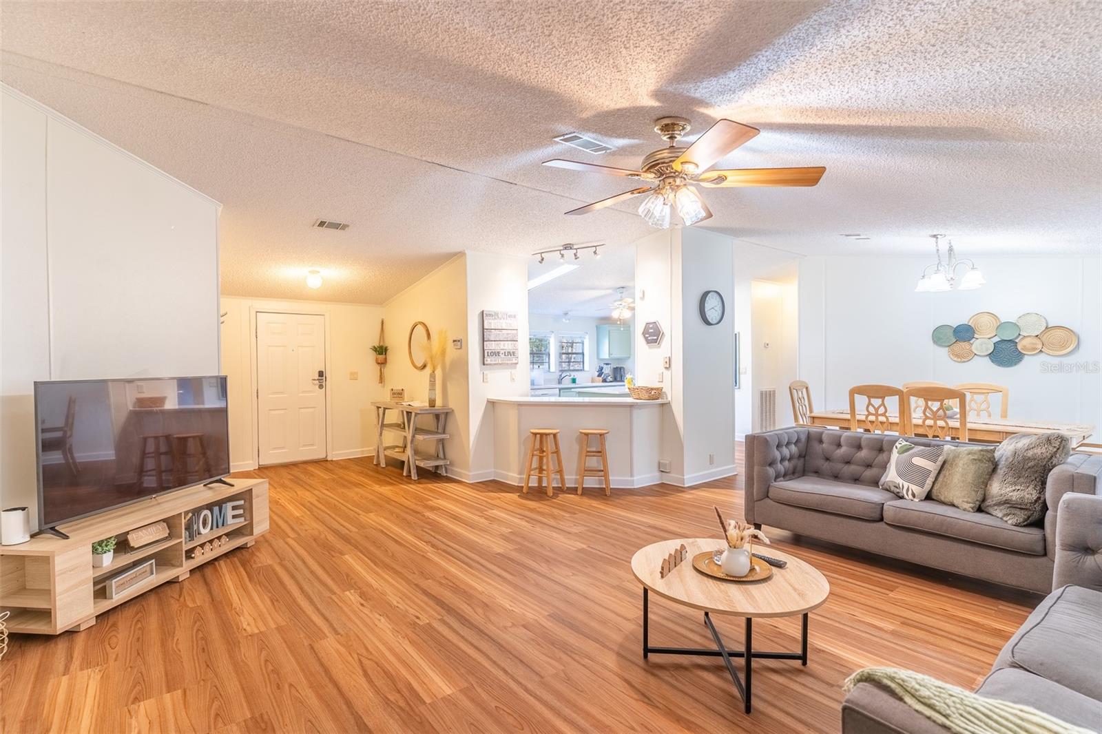 5028 CLEWIS AVE, TAMPA, FL, 33610