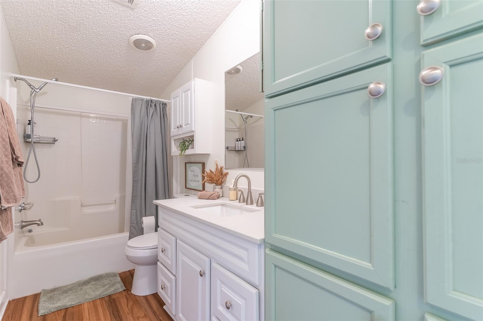 5028 CLEWIS AVE, TAMPA, FL, 33610