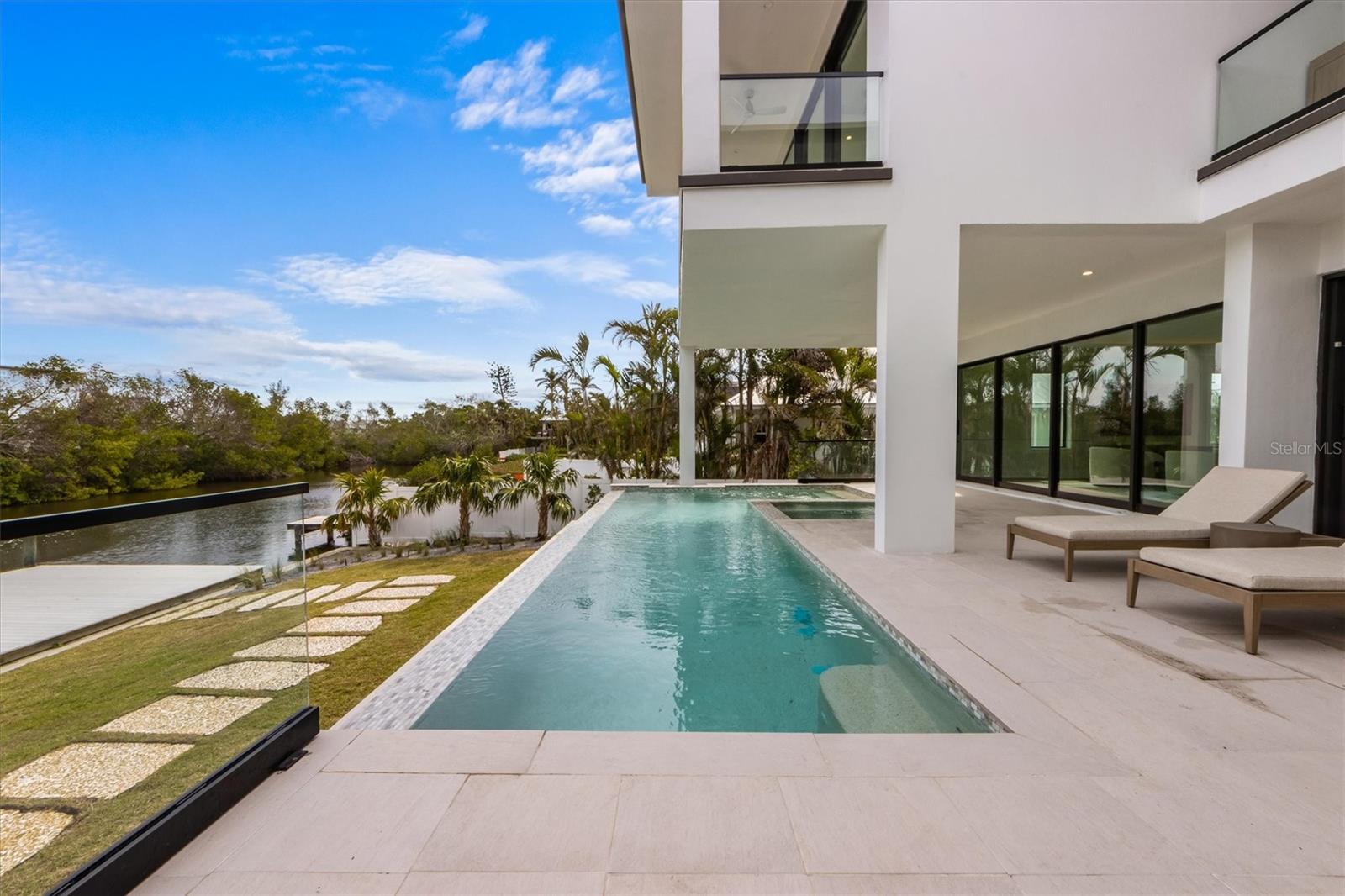 A4678763 Property Photo