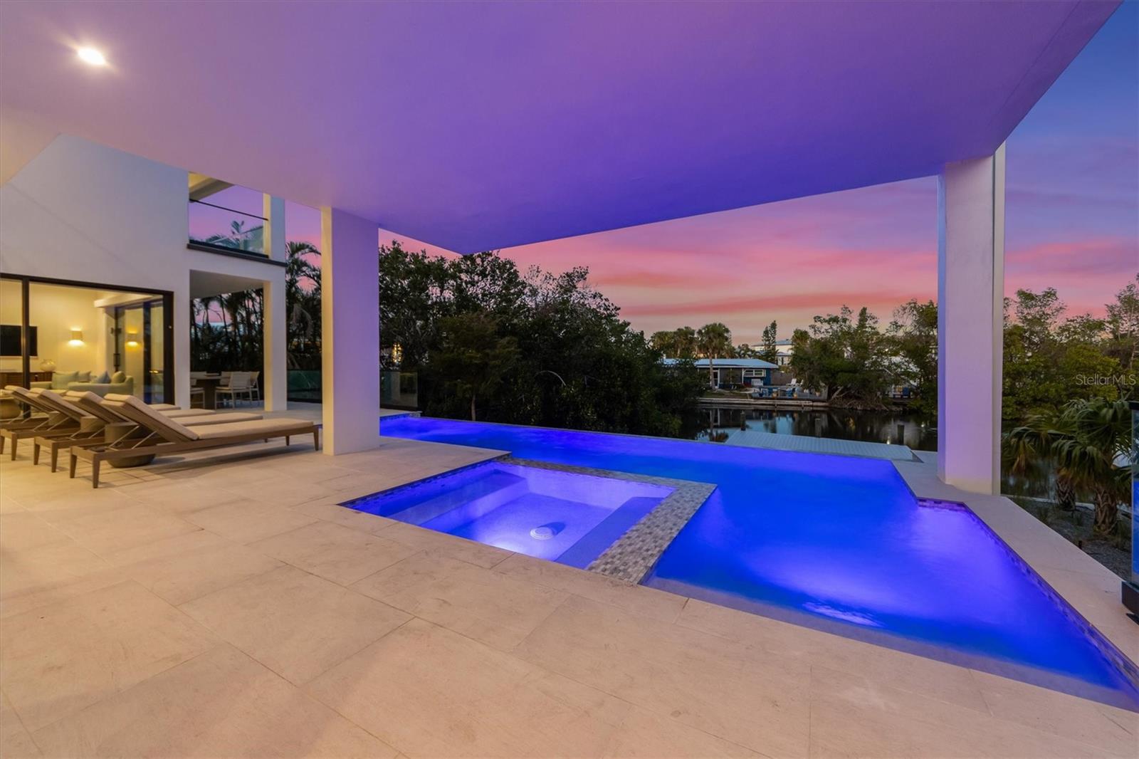 A4678763 Property Photo