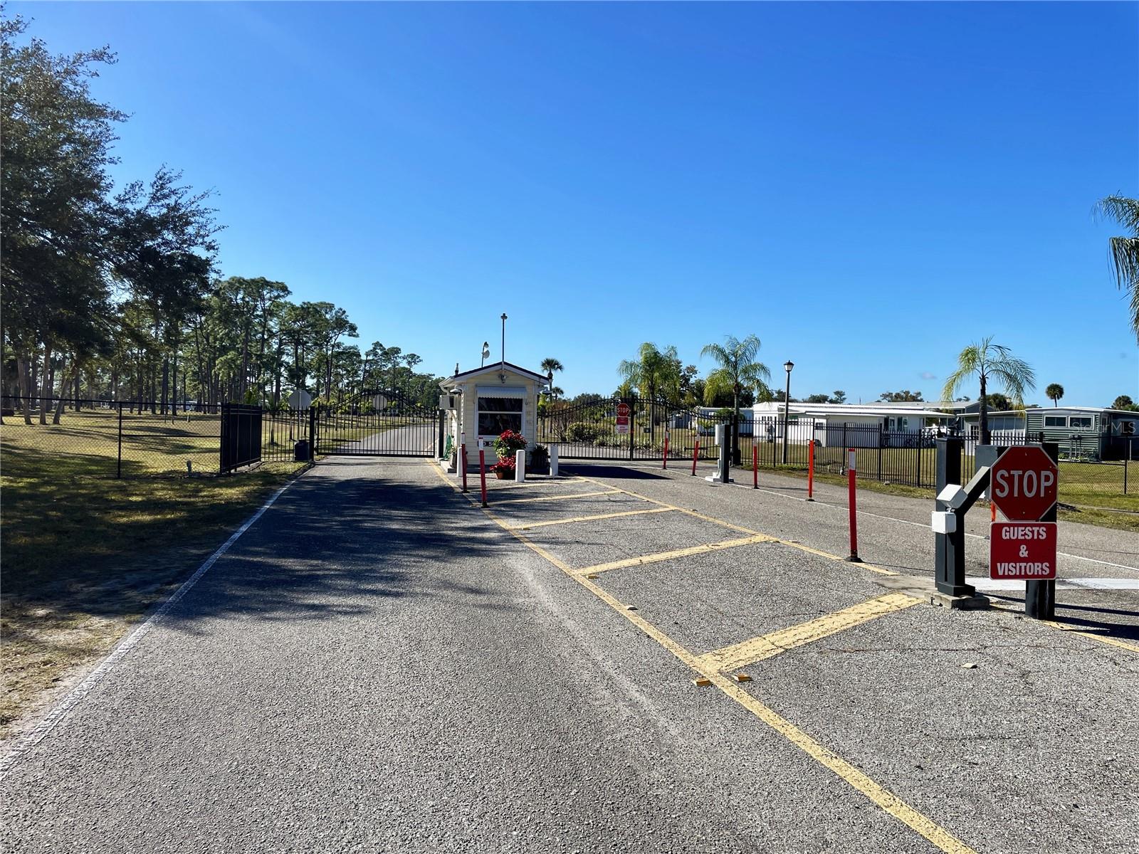 C7520412 Property Photo