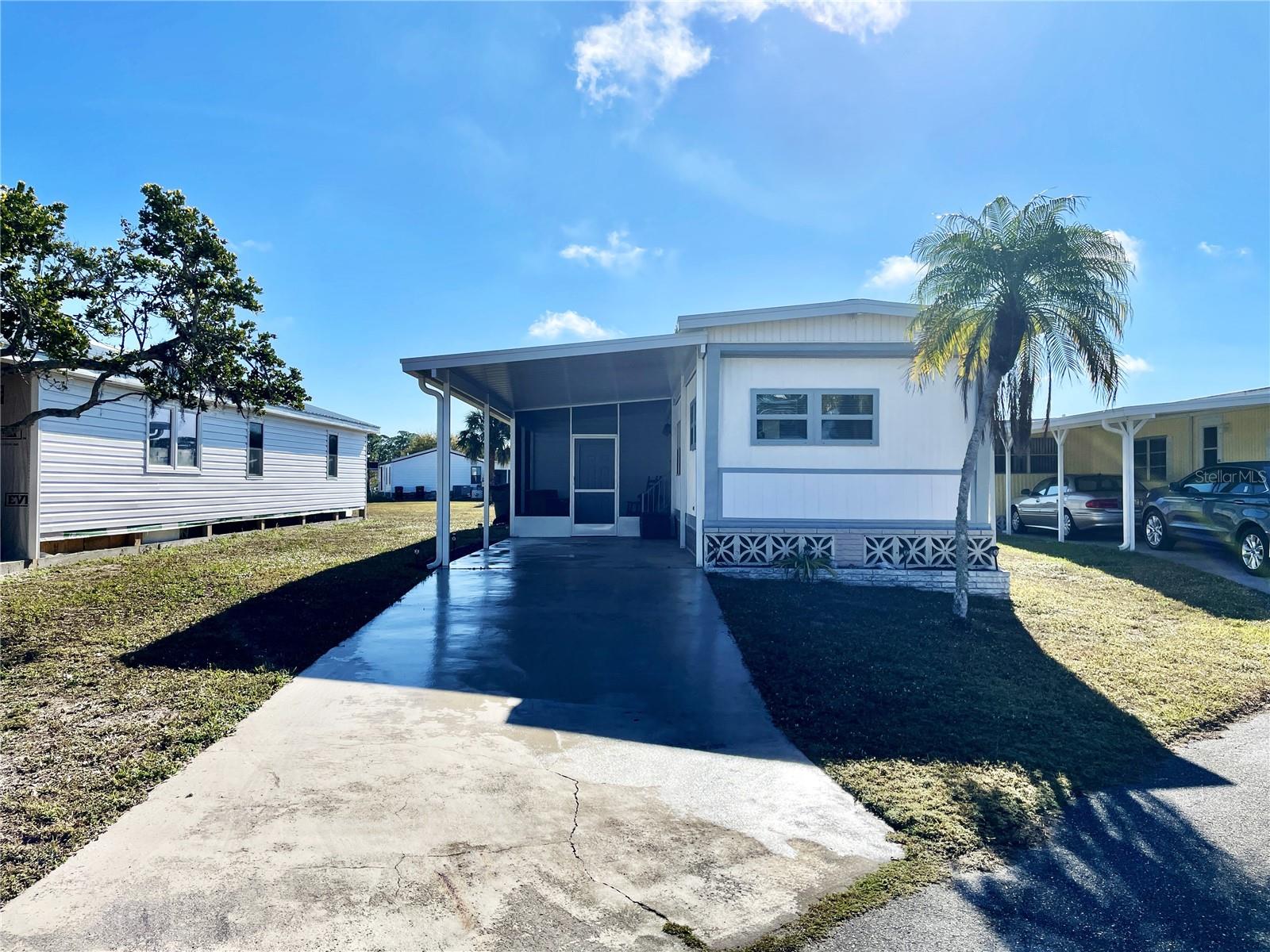 C7520412 Property Photo