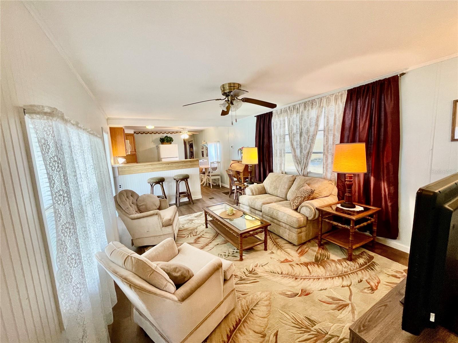 C7520412 Property Photo