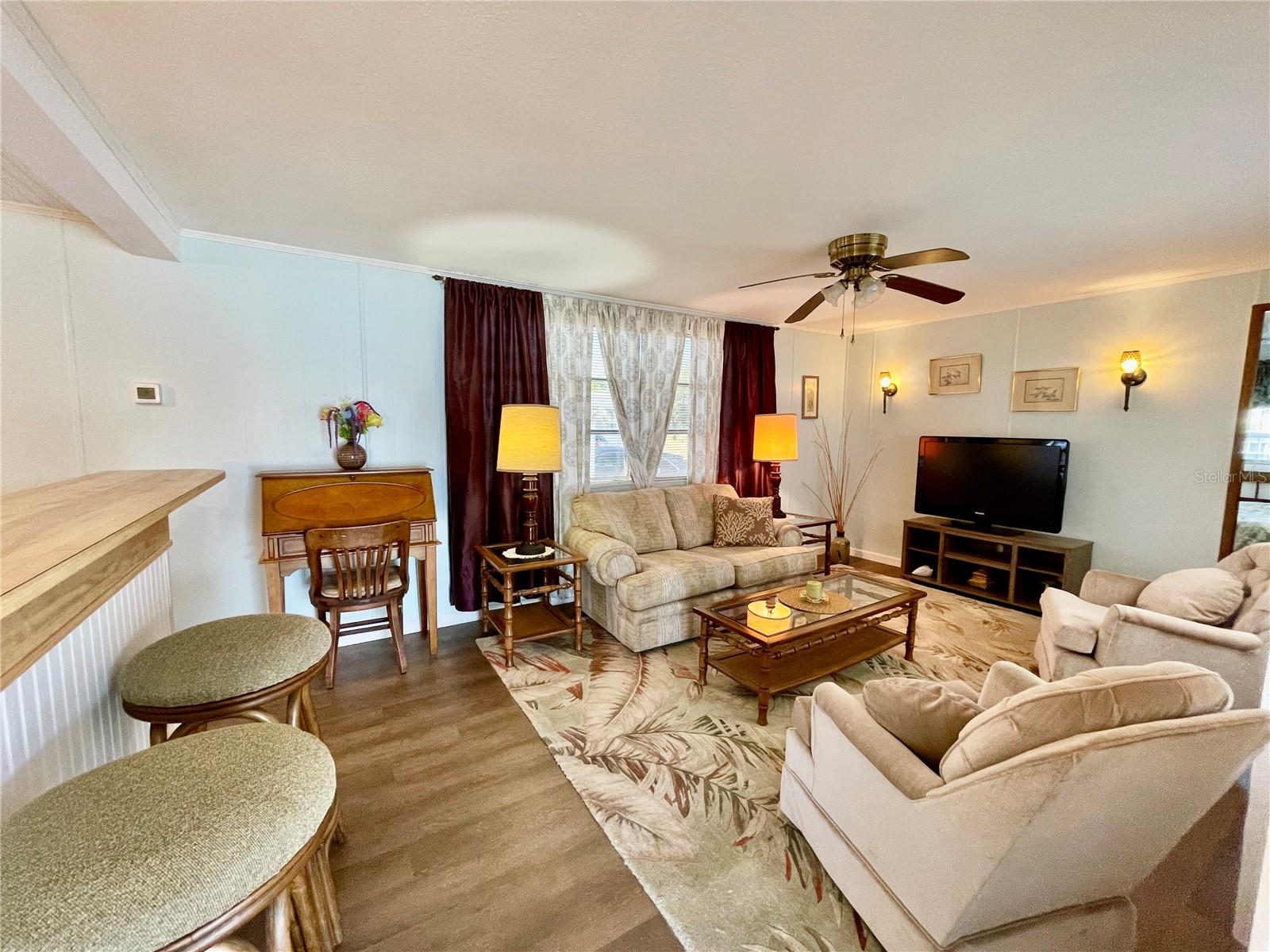 C7520412 Property Photo