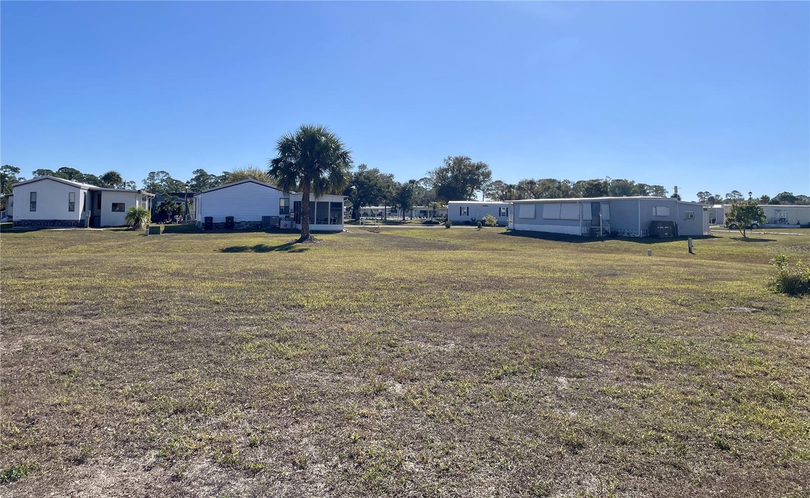 C7520412 Property Photo