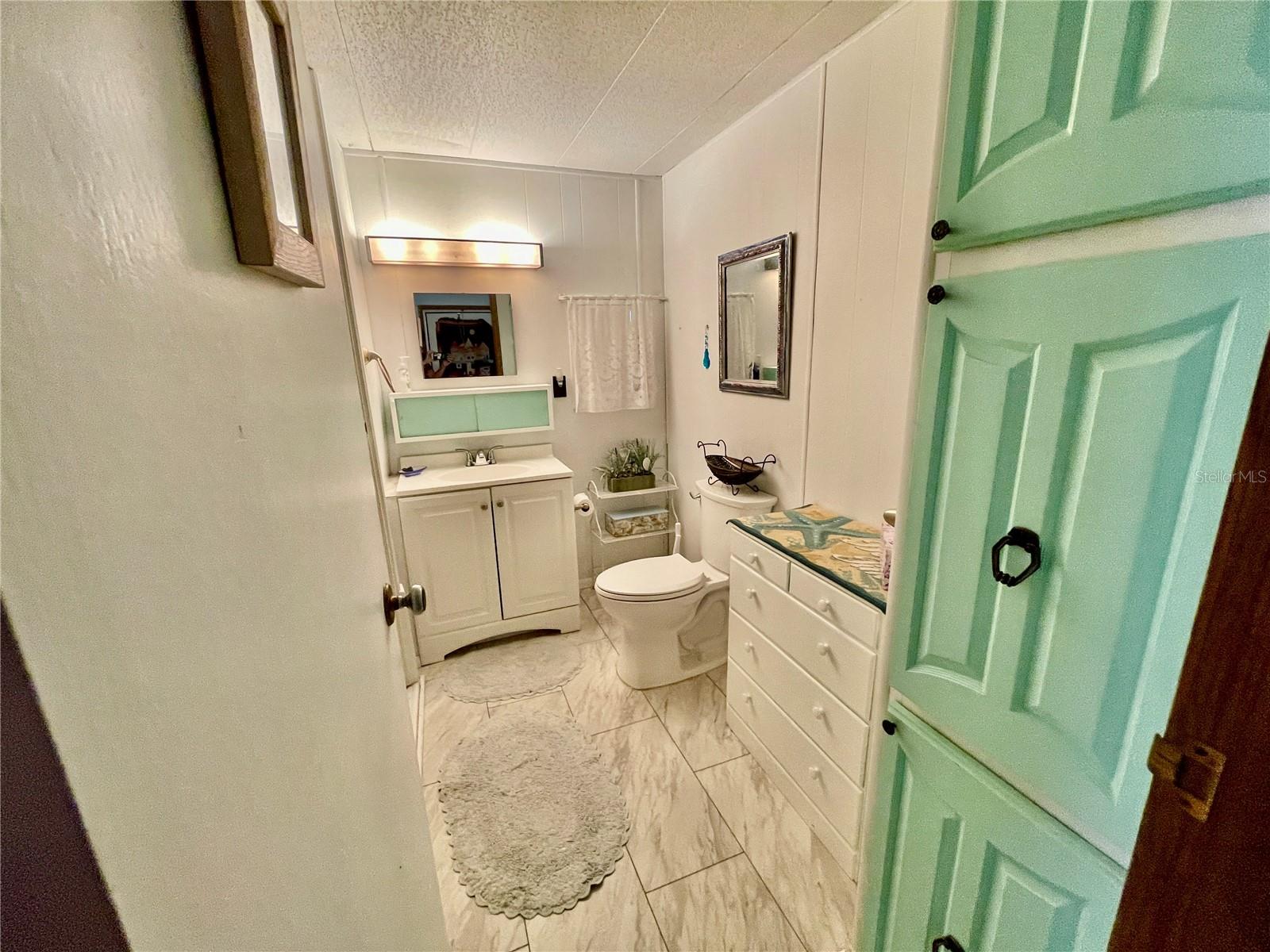 C7520412 Property Photo