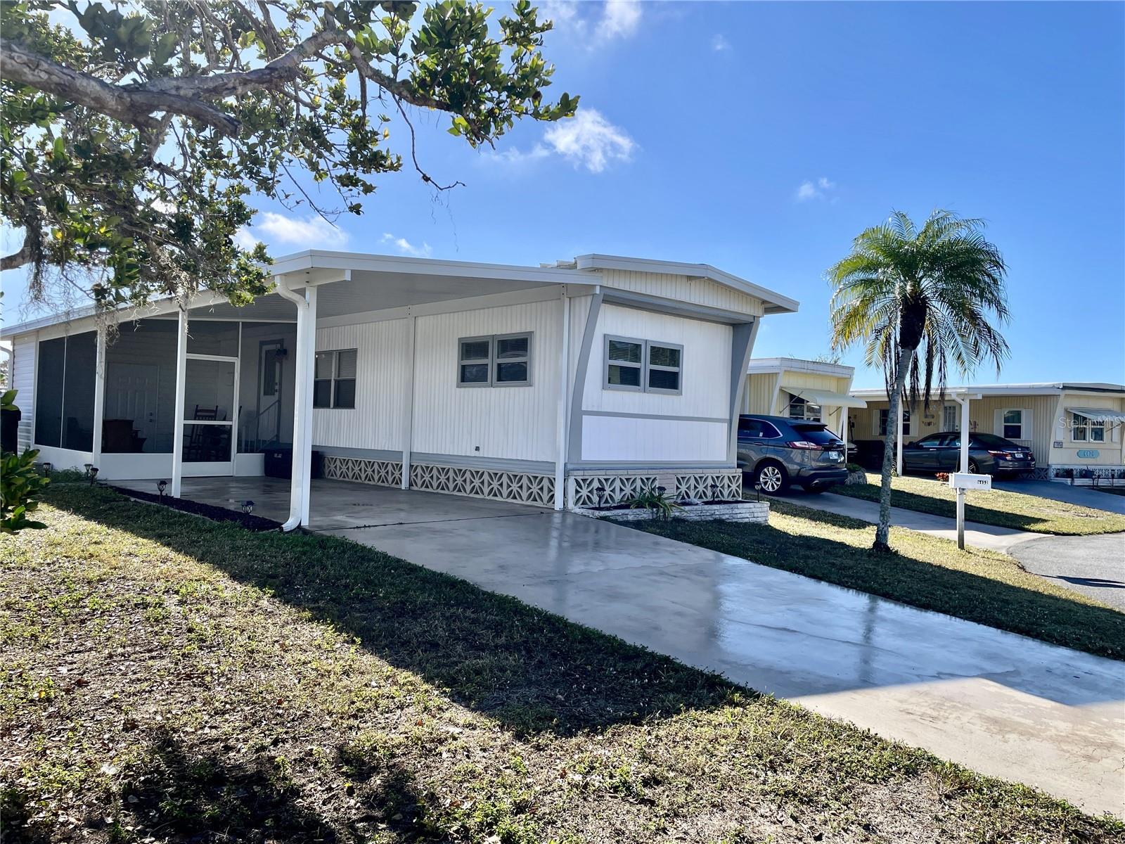 C7520412 Property Photo