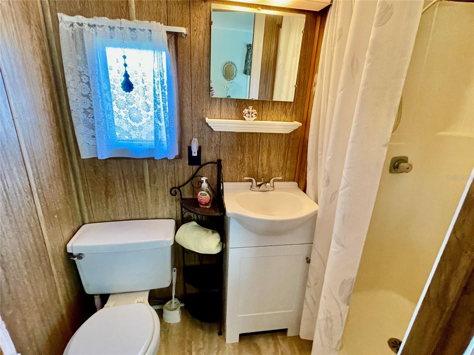 C7520412 Property Photo