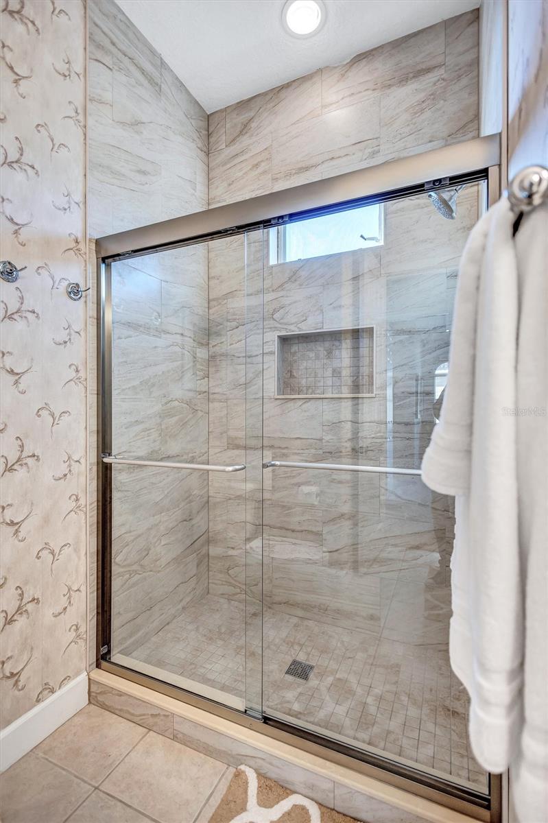 436 CANAL RD #A, SARASOTA, FL, 34242