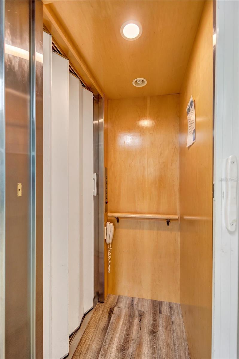 436 CANAL RD #A, SARASOTA, FL, 34242