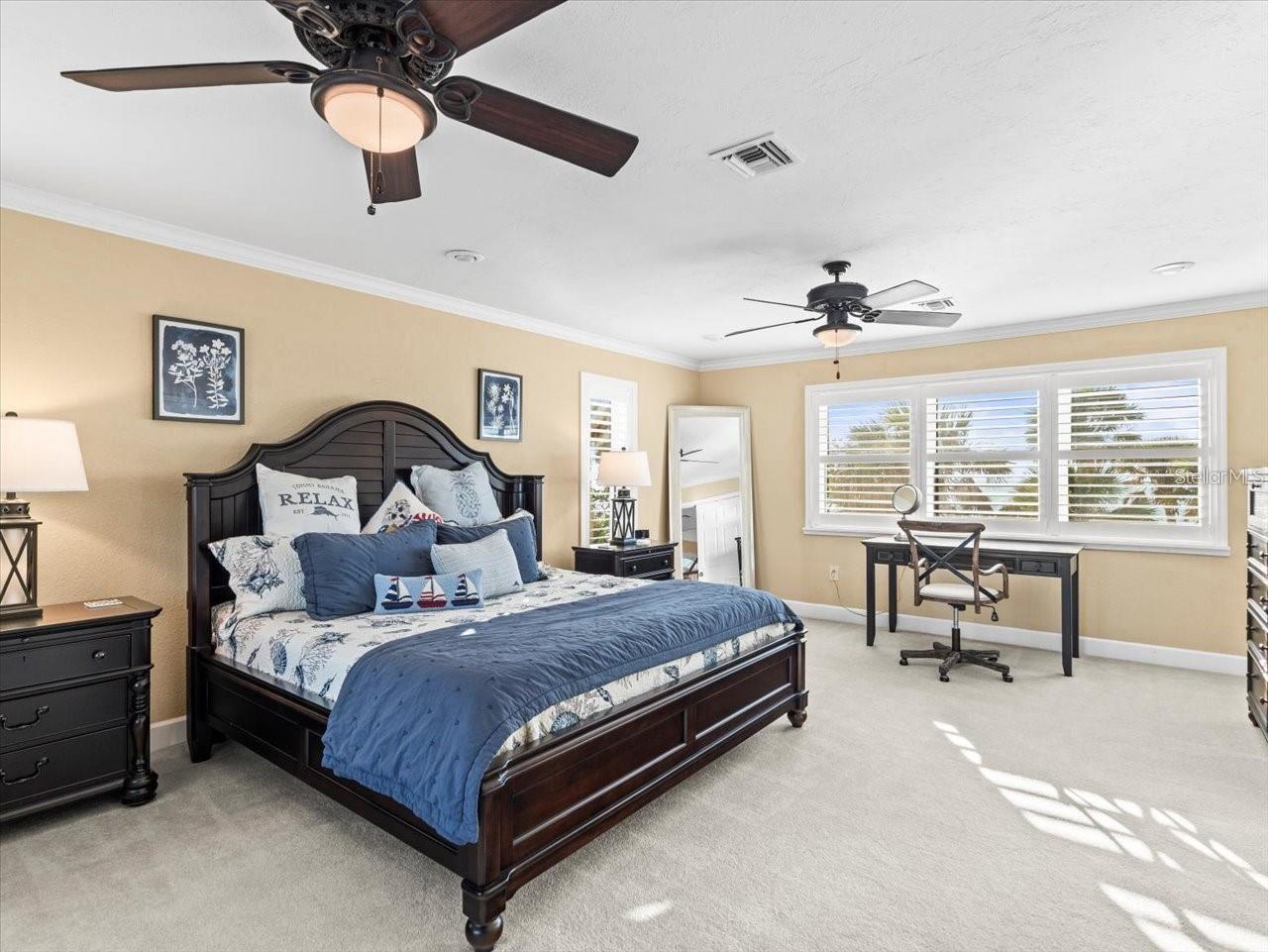 TB8465778 Property Photo