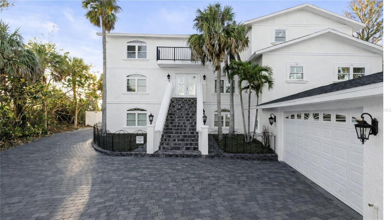 TB8465778 Property Photo