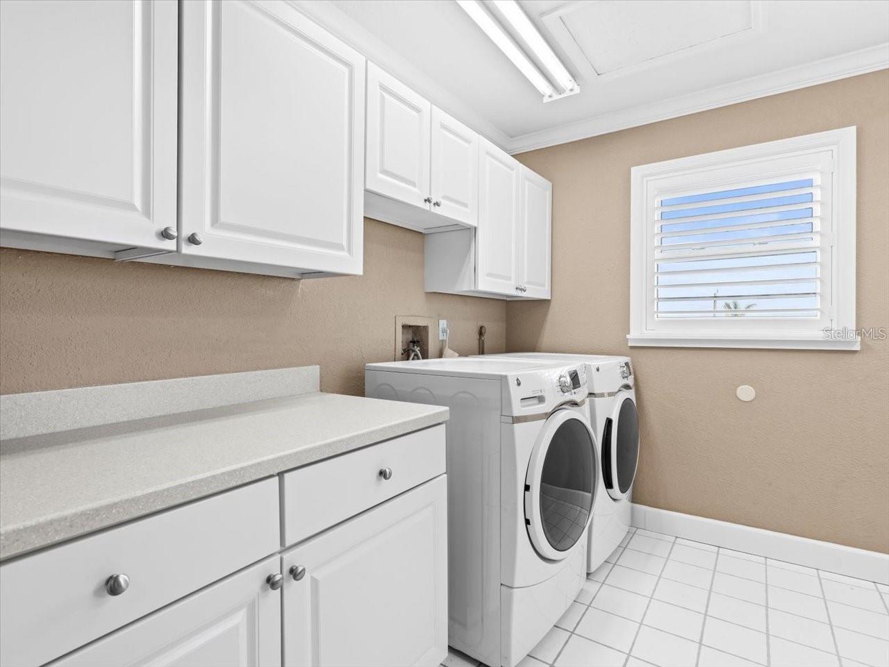 TB8465778 Property Photo