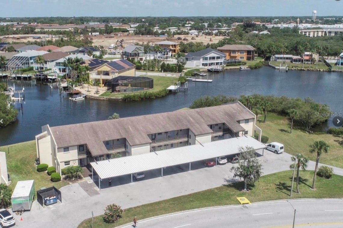 W7882154 Property Photo