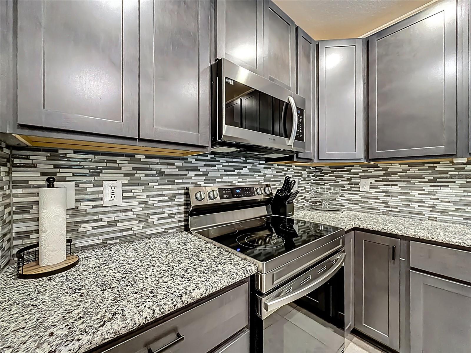 17479 MACASSAR RD, WEEKI WACHEE, FL, 34614