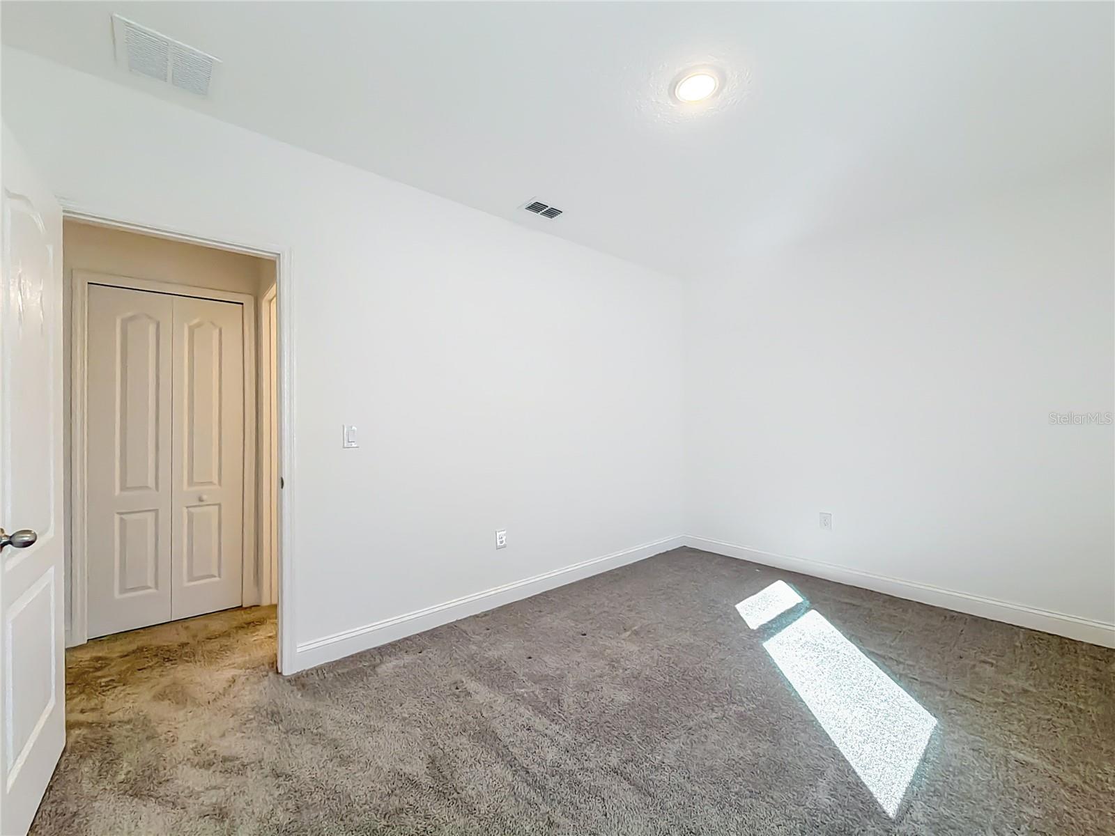 17479 MACASSAR RD, WEEKI WACHEE, FL, 34614