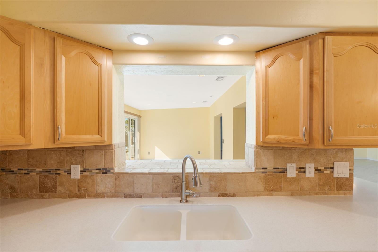 322 NE 29TH TER, CAPE CORAL, FL, 33909