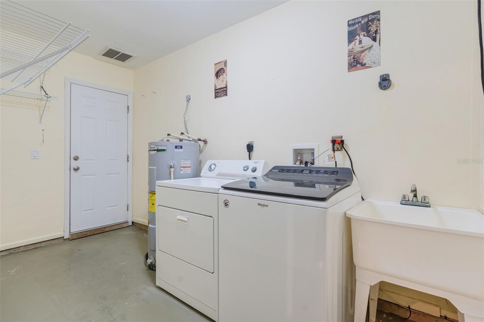 322 NE 29TH TER, CAPE CORAL, FL, 33909