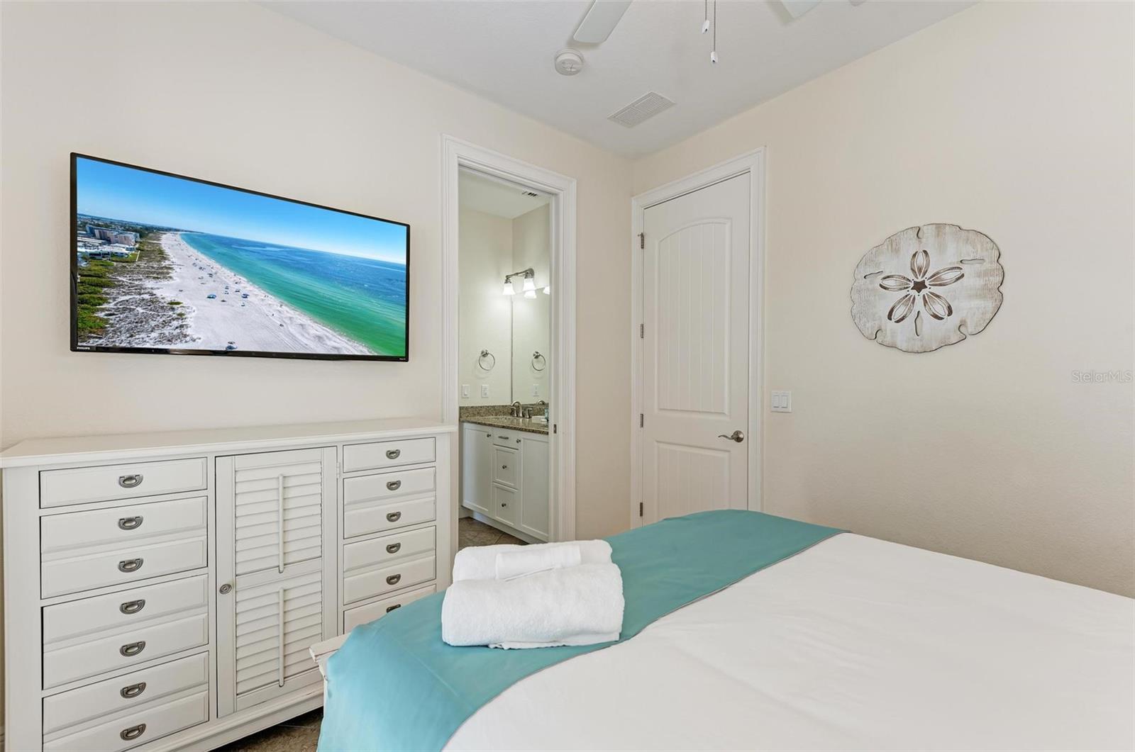 A4678835 Property Photo