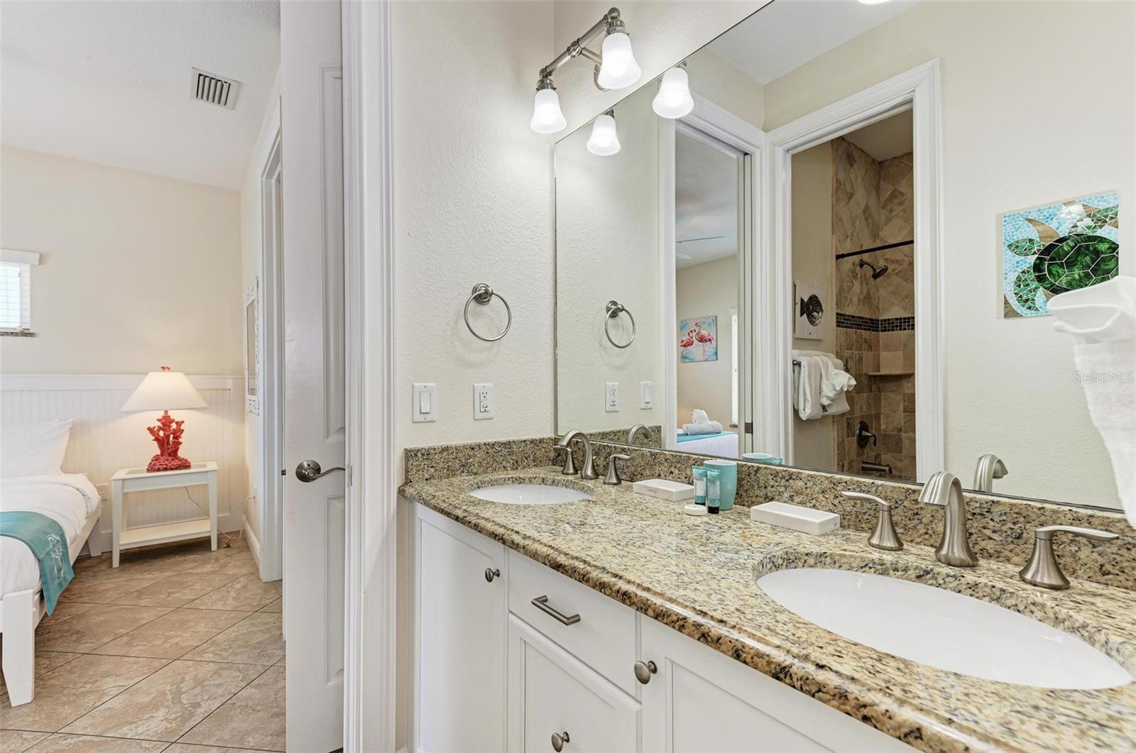 A4678835 Property Photo