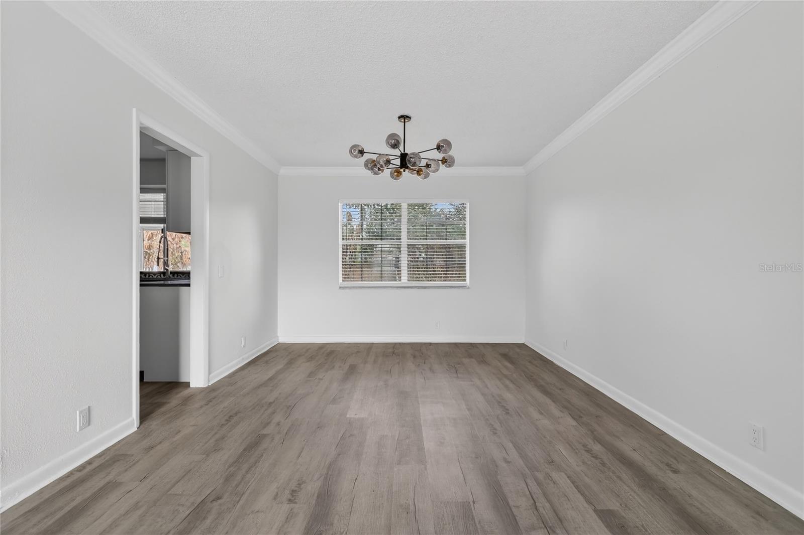 L4958667 Property Photo