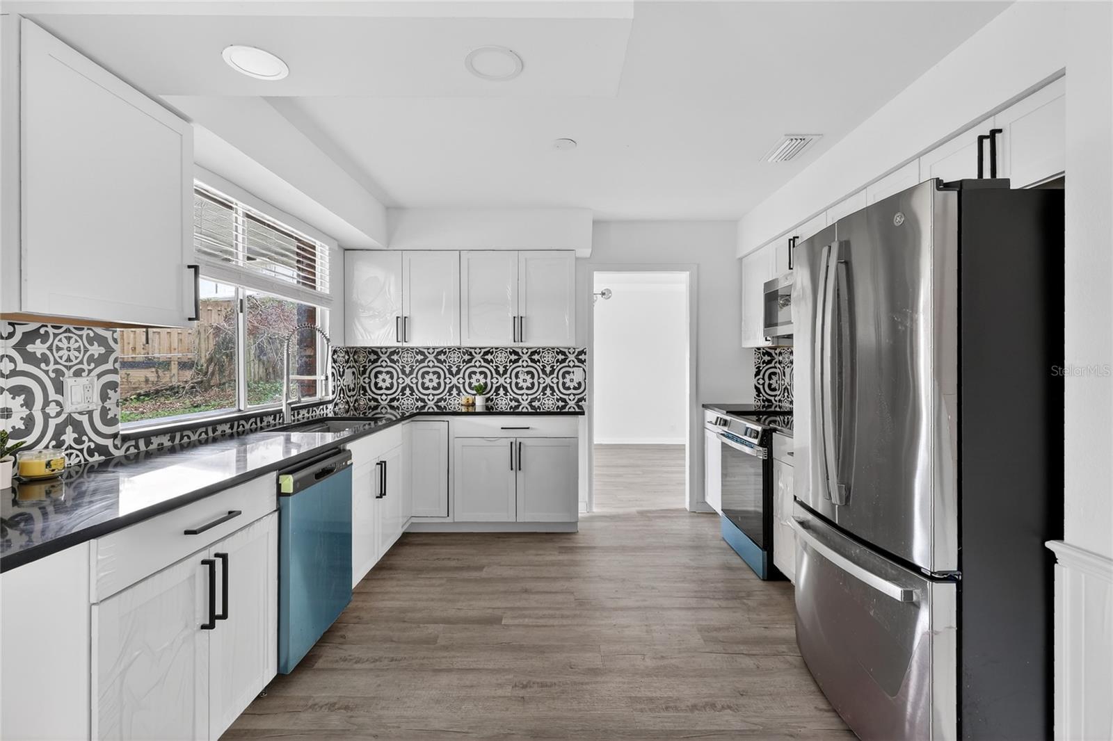 L4958667 Property Photo