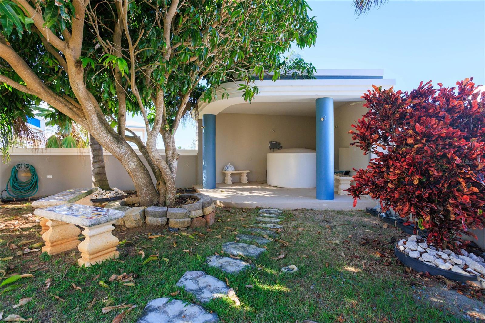 PR9118617 Property Photo