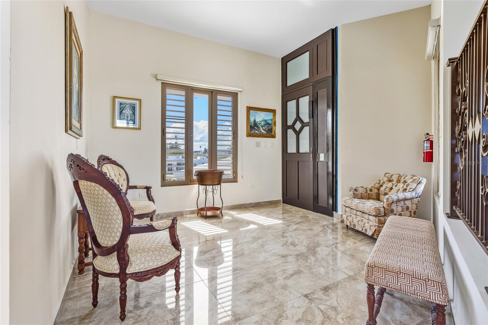 PR9118617 Property Photo