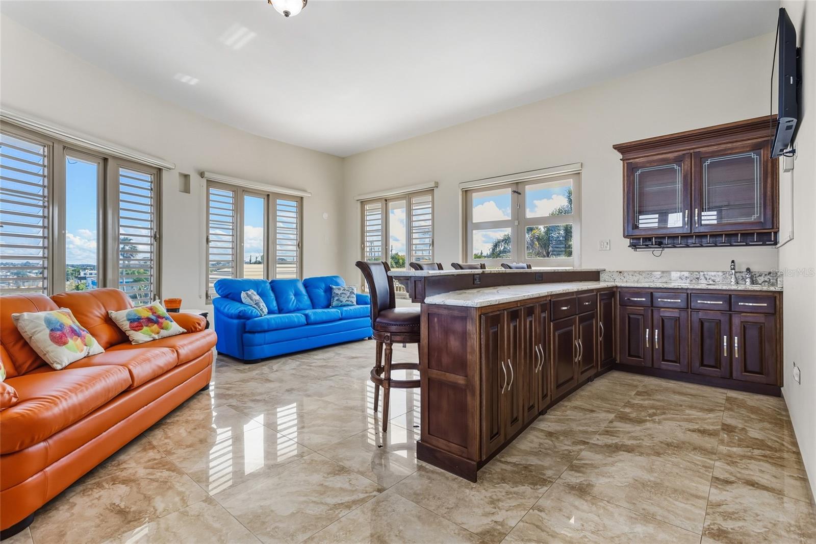 PR9118617 Property Photo